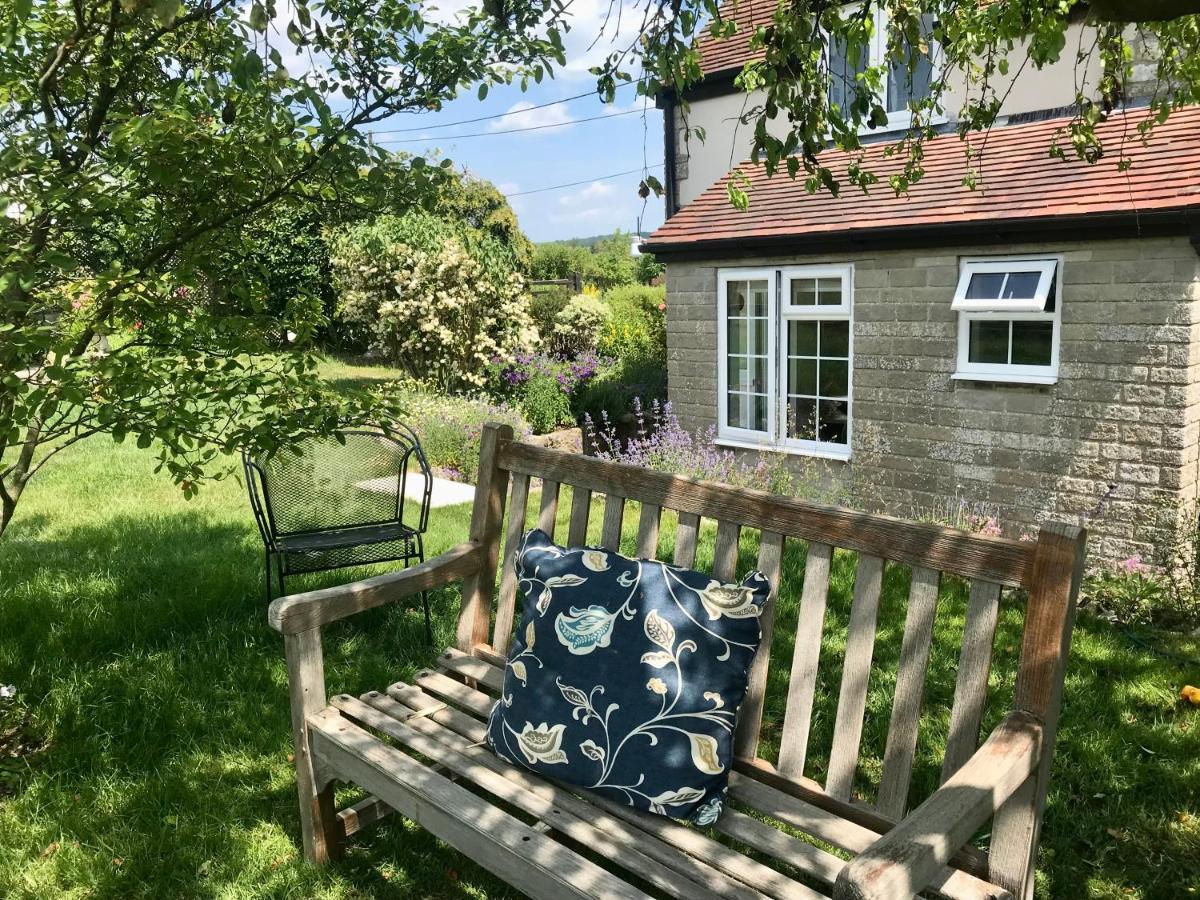 Charming Modernized Country Cottage Near Mere, Wiltshire Mere  Extérieur photo